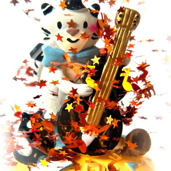 Sneeuwbol met muziek Kat met gitaar glitter