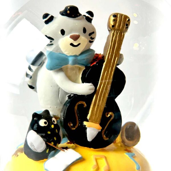 Sneeuwbol met muziek Kat met gitaar voor